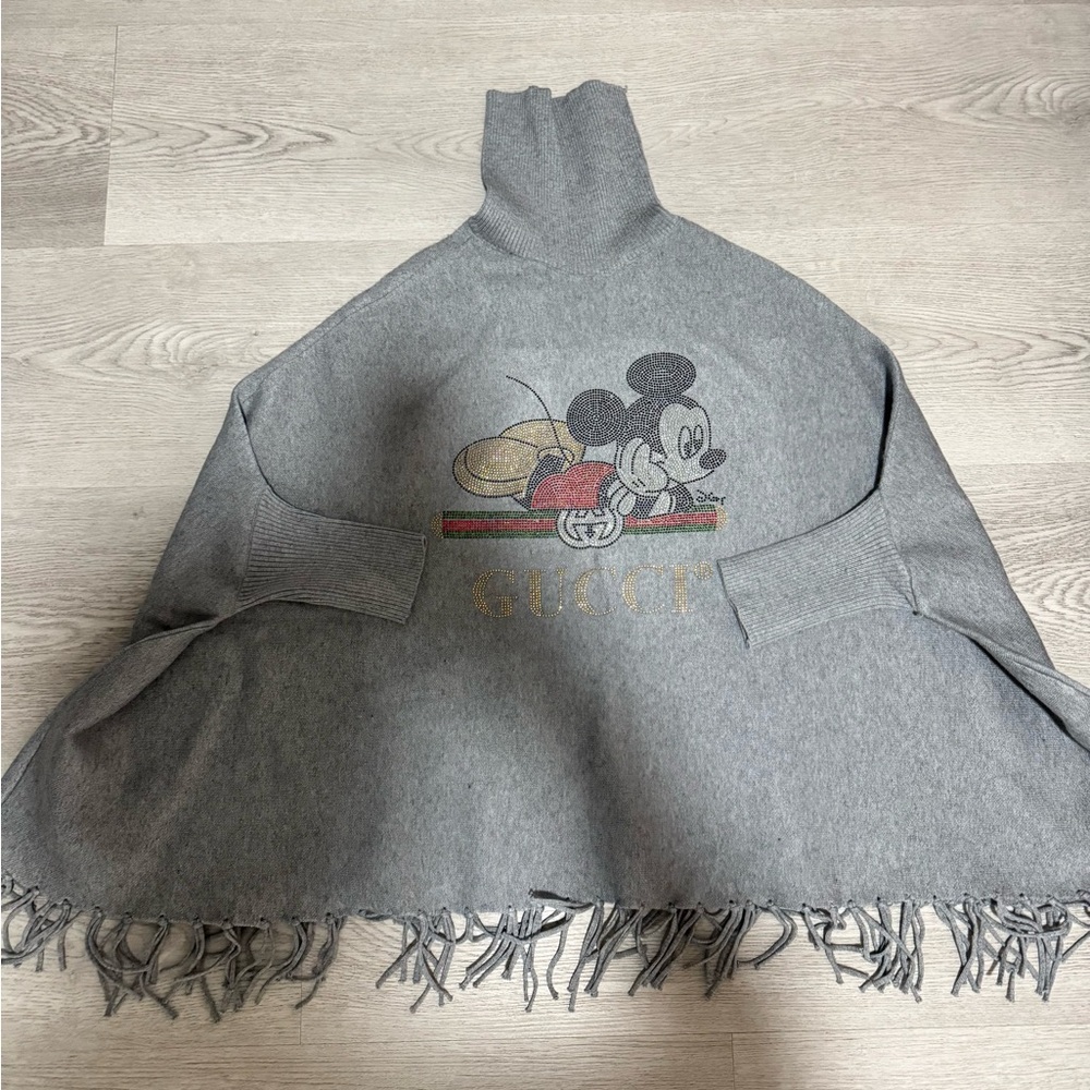 Gucci Gray Poncho with Mickey Mouse and Gold Logo size medium